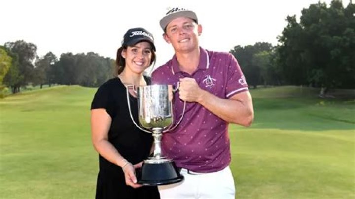 Who is Ellie Melling, wife of golfer Jordan Smith?