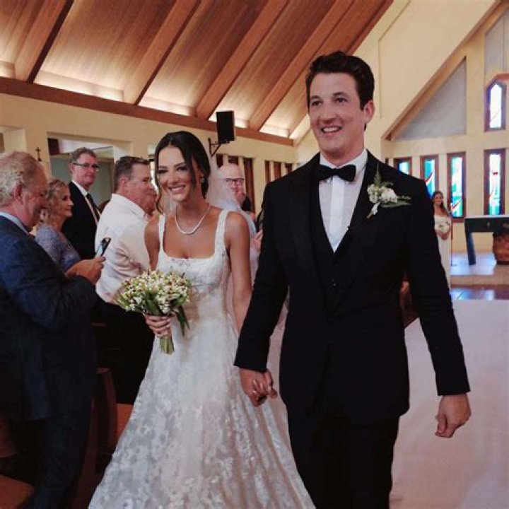 Who is Keleigh Sperry Teller? All about Miles Teller’s wife