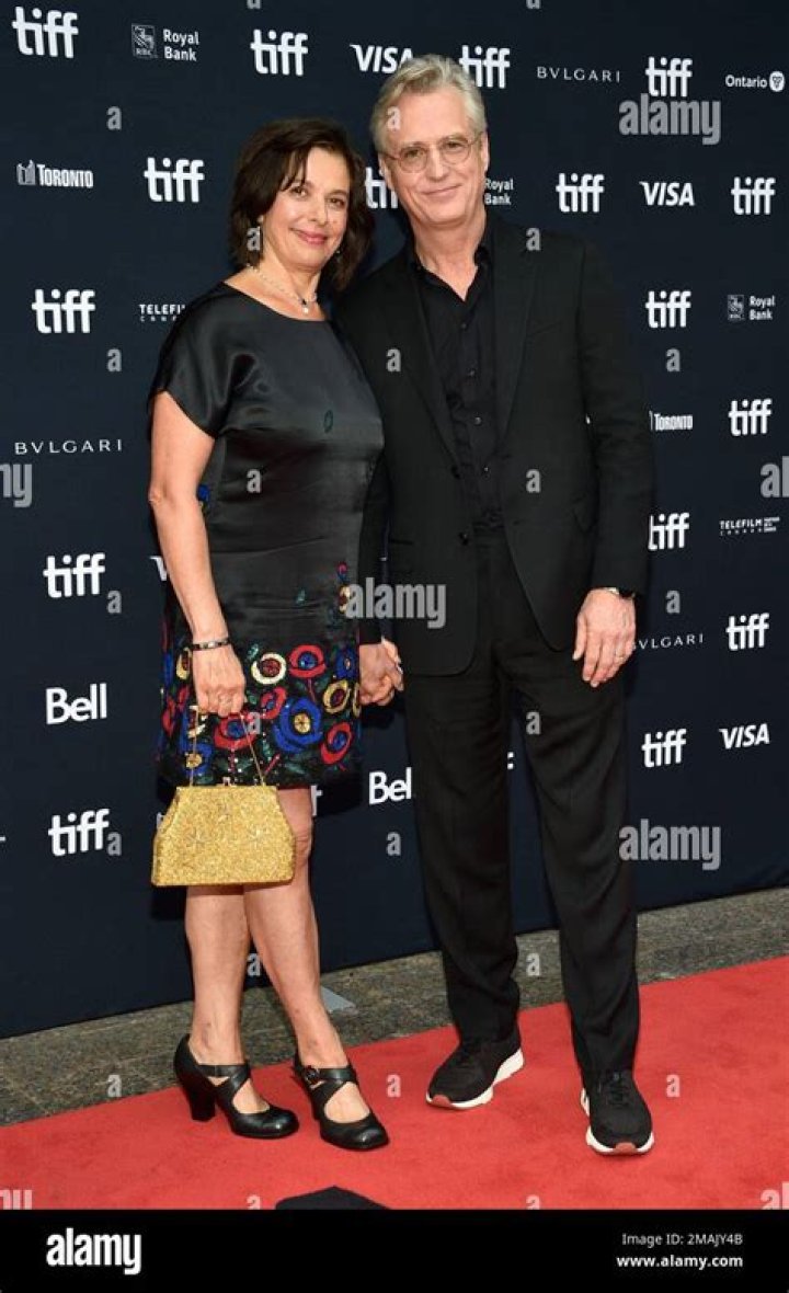 Who is Linus Roache wife Rosalind Bennett?