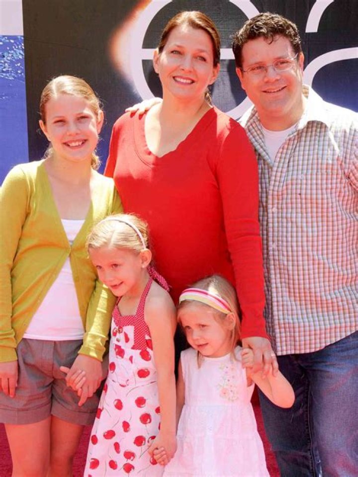 Who Is Mackenzie Astin Wife Jennifer Abbott Astin? Kids Family And Net Worth