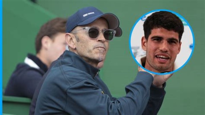 Who is Samuel Stevens(golfer) coach?