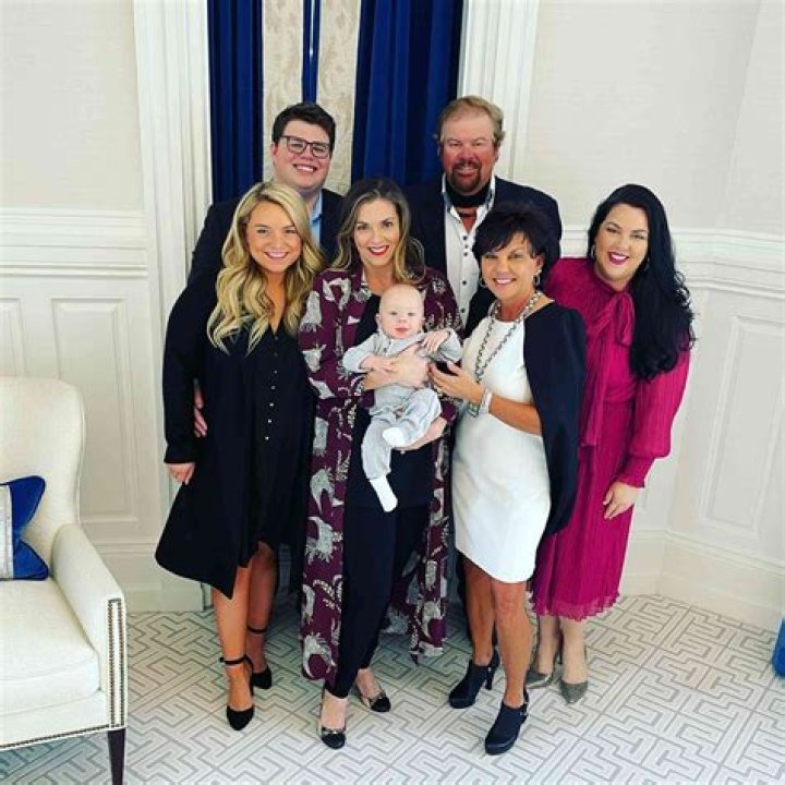 Who is Toby Keith son Stelen Keith Covel? Bio, age, wife, wedding, net worth