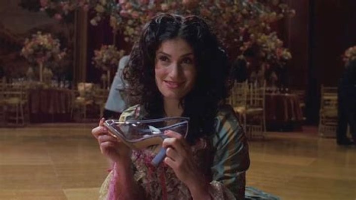 Why didn’t Idina Menzel sing in ‘Enchanted?’