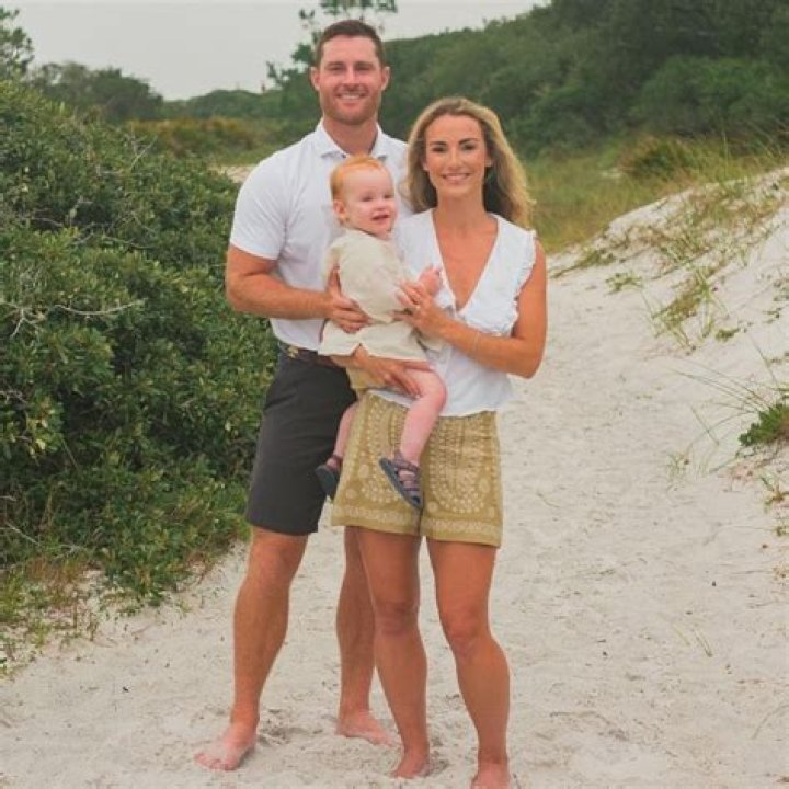 Wil Lutz family, wife, children, parents, siblings