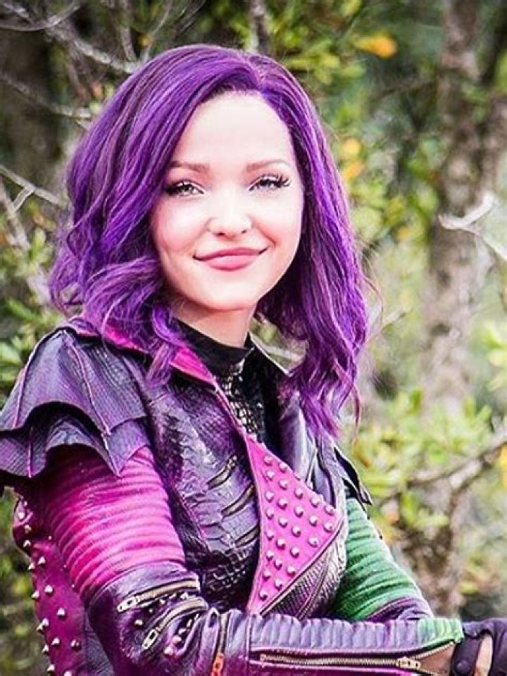 Will Dove Cameron be in descendants 4? – Celebrity