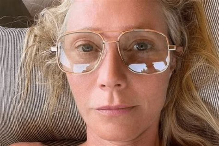 With A Lewd Selfie, Gwyneth Paltrow Welcomed Her 8 Million Fans Into Her Bedroom