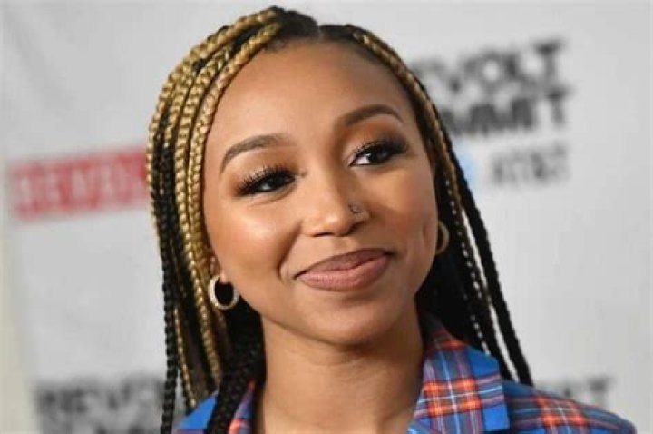 Zonnique Pullins Looks Gorgeous In These Latest Pics